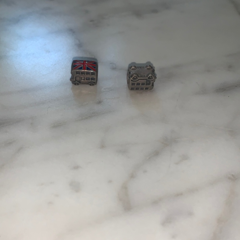 Pandora British bus charm